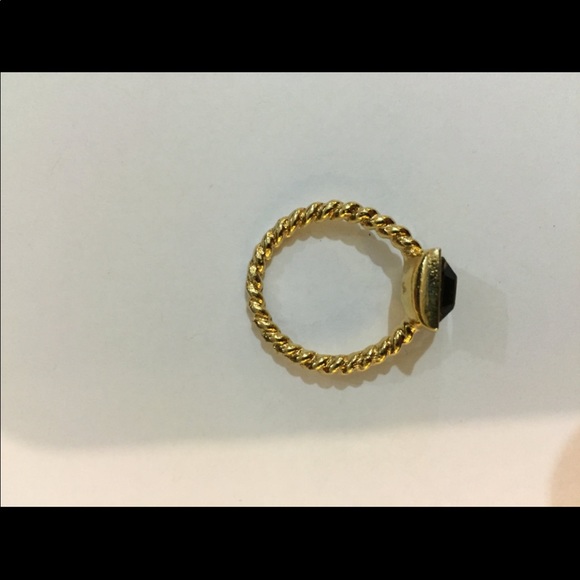 Gemstone Ring - Picture 14 of 14